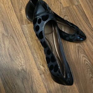 Black flats with polka dots